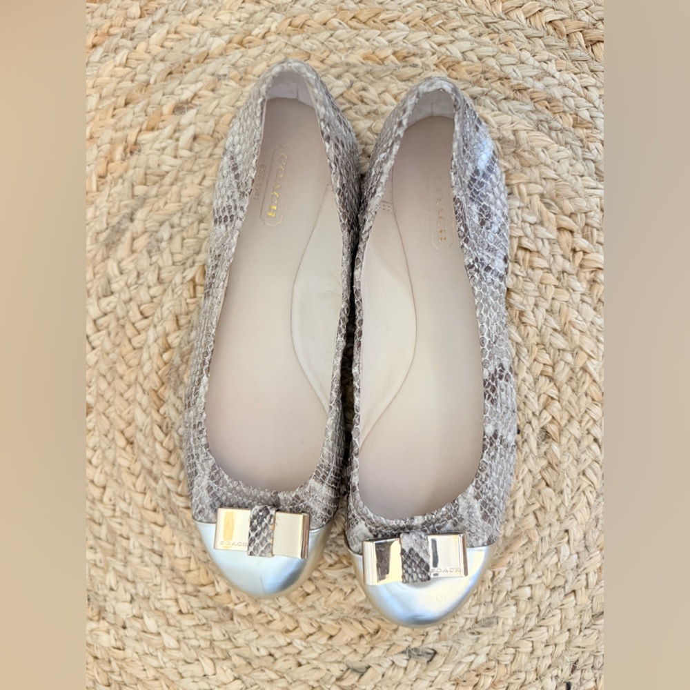 🌾 Coach Darsi Snakeskin Ballet Flat with Metallic Detail LIKE NEW